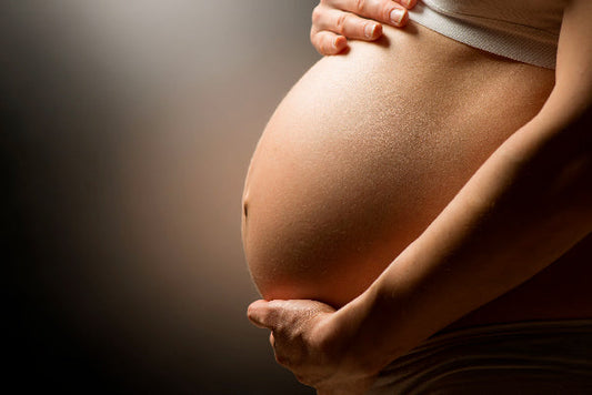 Cellulite après l'accouchement : ce qui est normal, et comment agir sans se précipiter